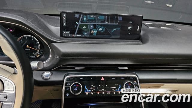 Genesis GV80 2021 — ფოტო 14/20