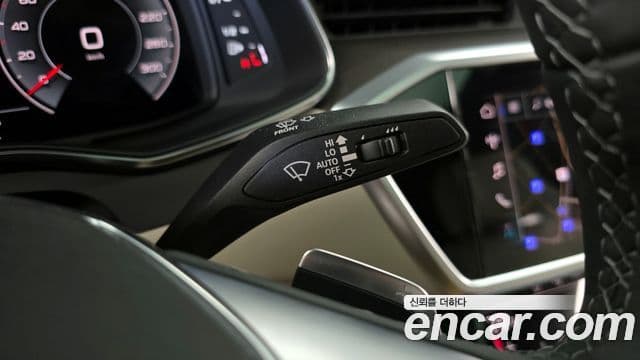 Audi A6 2025 — Photo 19/32
