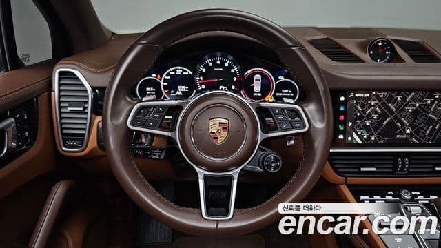 Porsche Cayenne 2023 — Фото 12/20