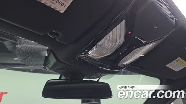 BMW 5 Series 2018 — Şəkil 19/20