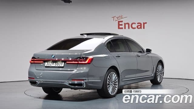 BMW 7 Series 2021 — ფოტო 2/20
