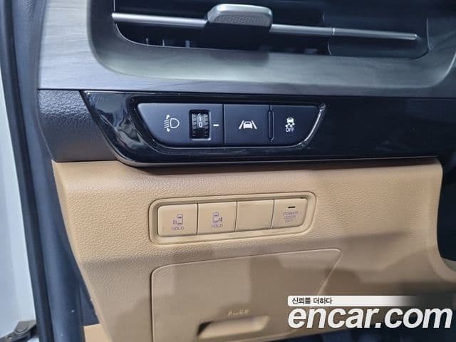 Kia Carnival 2020 — Şəkil 9/20