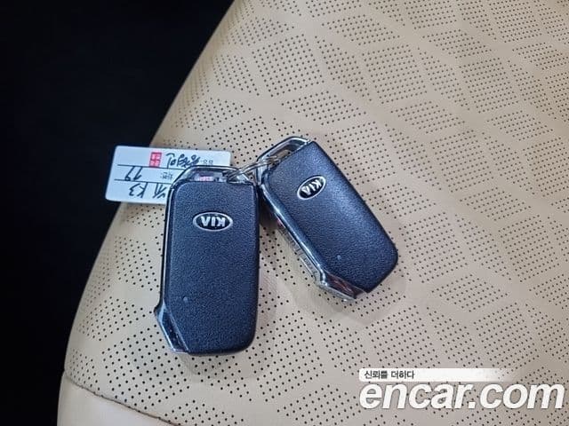 Kia Carnival 2020 — Şəkil 17/20
