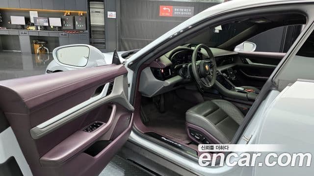 Porsche Taycan 2021 — Şəkil 7/20