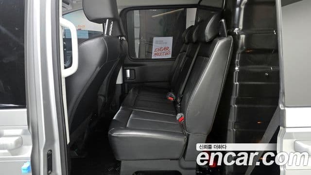Hyundai Staria 2022 — Фото 12/20