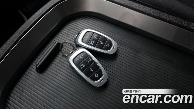 Hyundai Staria 2022 — Фото 18/20