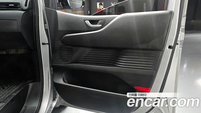 Hyundai Staria 2022 — Photo 18/33