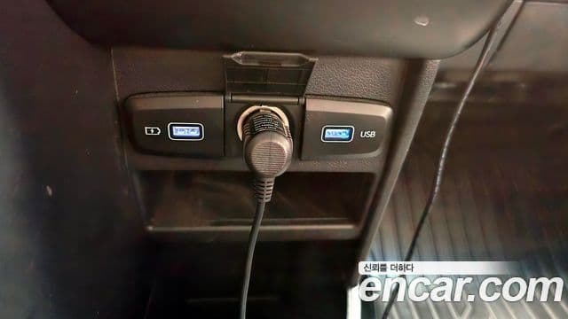 Hyundai Staria 2022 — Photo 29/33