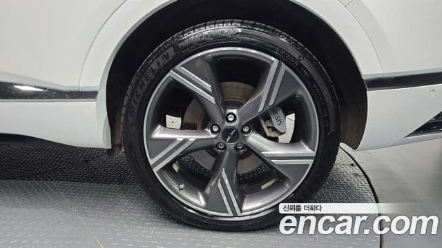 Genesis GV80 2024 — ფოტო 11/33