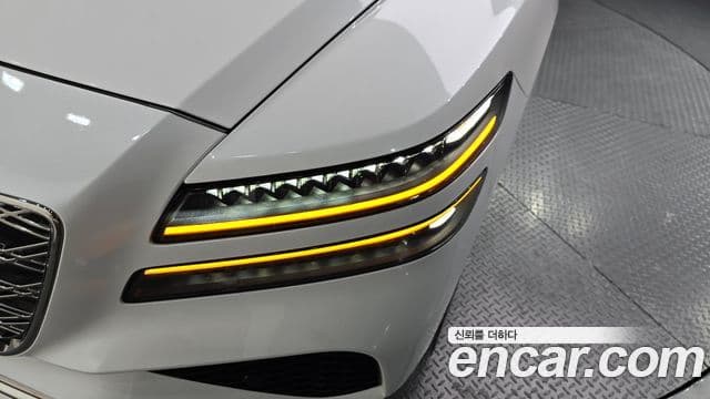 Genesis GV80 2024 — ფოტო 31/33