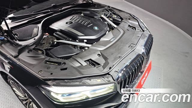 BMW 7 Series 2020 — ფოტო 16/20