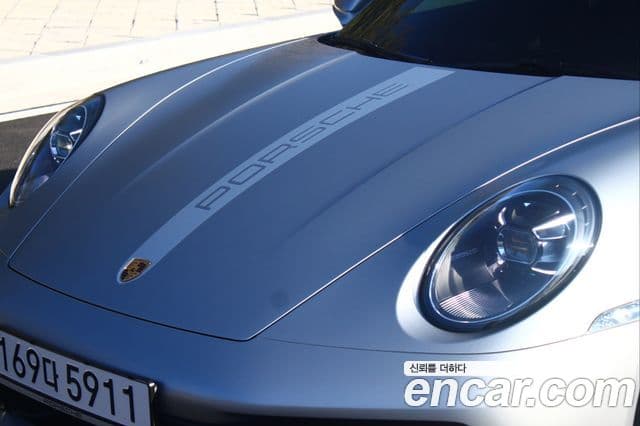 Porsche 911 2024 — ფოტო 17/20