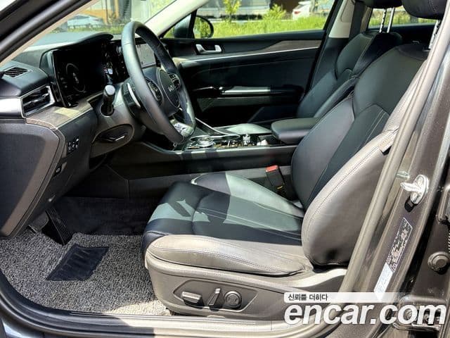 Kia K5 2022 — ფოტო 9/20