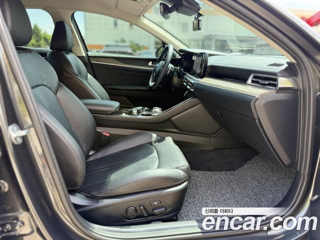 Kia K5 2022 — ფოტო 12/20