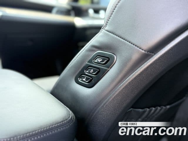 Kia K5 2022 — ფოტო 18/20