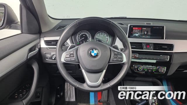 BMW X1 2020 — ფოტო 13/20