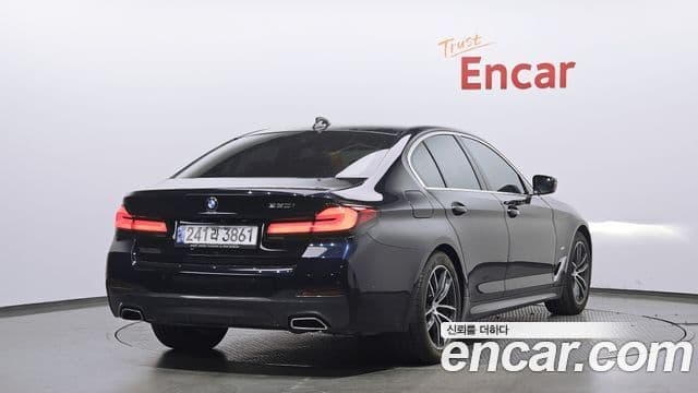 BMW 5 Series 2021 — Şəkil 1/20