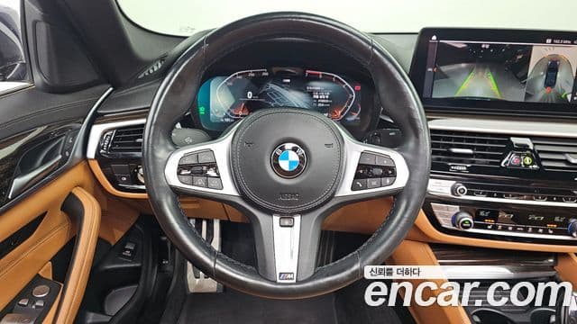 BMW 5 Series 2021 — Şəkil 13/20
