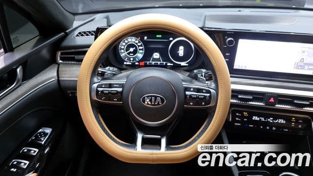 Kia K5 2021 — Şəkil 13/20