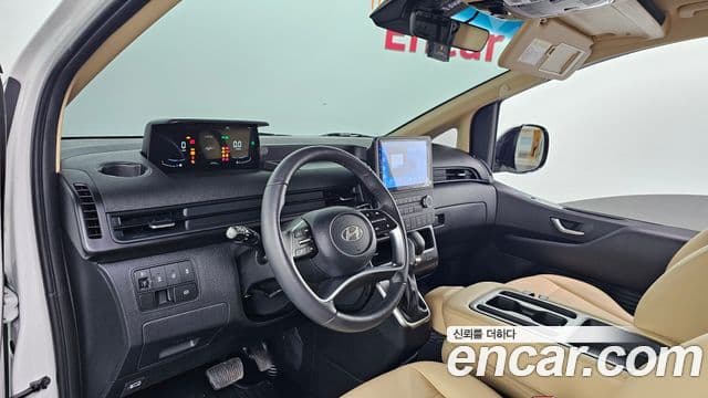 Hyundai Staria 2025 — Фото 7/20