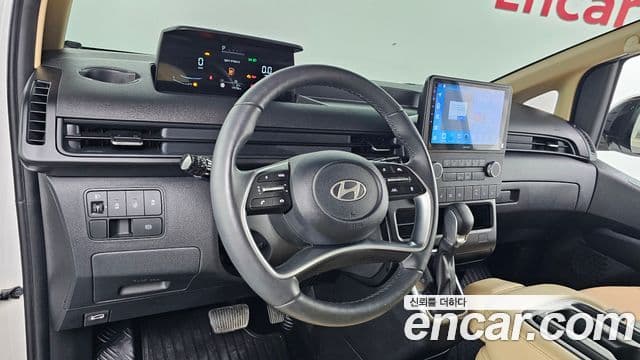 Hyundai Staria 2025 — Фото 12/20