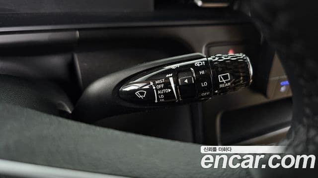 Hyundai Staria 2025 — Фото 17/20