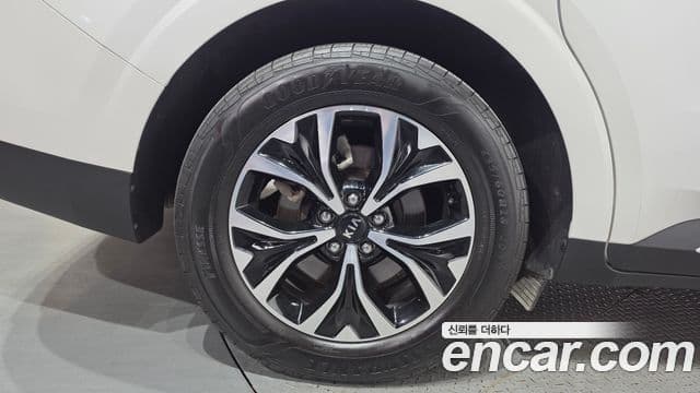 Kia Carnival 2020 — фото 5 из 20
