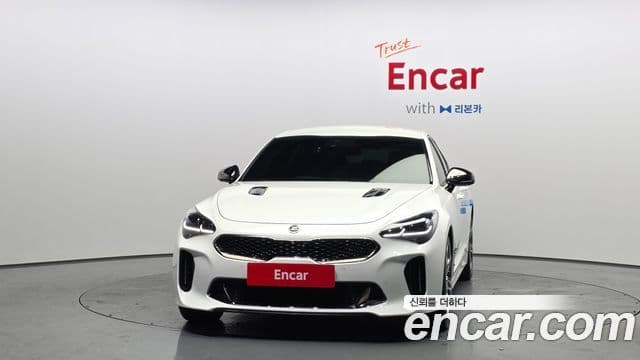 Kia Stinger 2018 — ფოტო 3/20