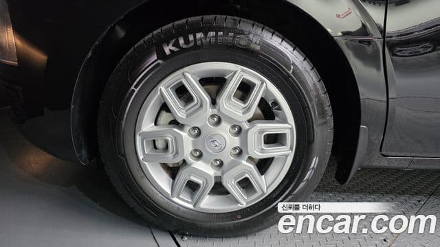 Hyundai Staria 2022 — ფოტო 5/20