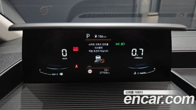 Hyundai Staria 2022 — ფოტო 8/20