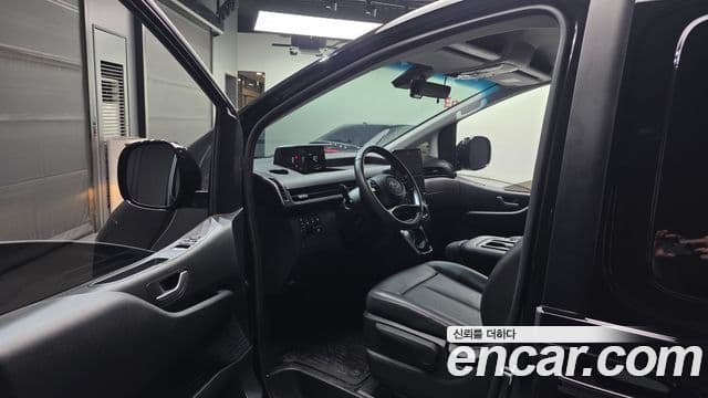 Hyundai Staria 2022 — ფოტო 10/20