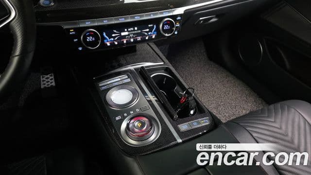 Genesis Electrified G80 2022 — Şəkil 9/20