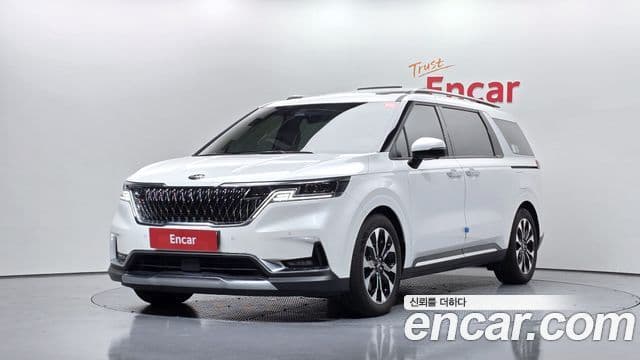 Kia Carnival 2021 — Фото 1/20