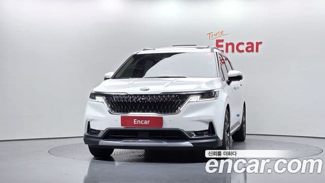 Kia Carnival 2021 — Фото 3/20