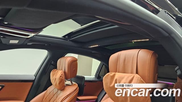 Mercedes-Benz S-Class 2023 — Photo 6/32