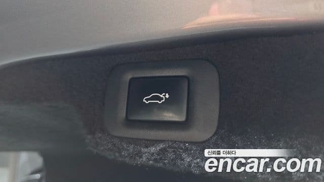 Lexus LS500 2021 — Photo 2/34