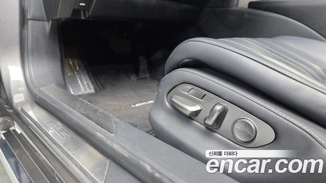 Lexus LS500 2021 — Photo 12/34