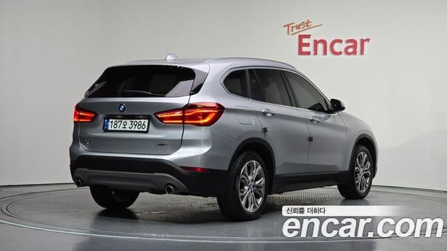 BMW X1 2018 — Photo 11/20