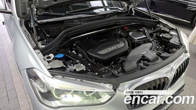 BMW X1 2018 — Photo 19/20