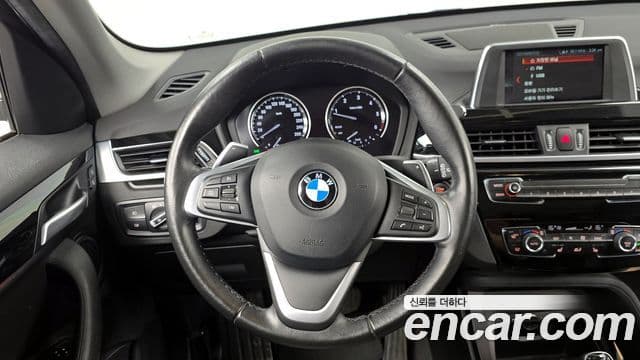 BMW X1 2018 — Photo 17/20