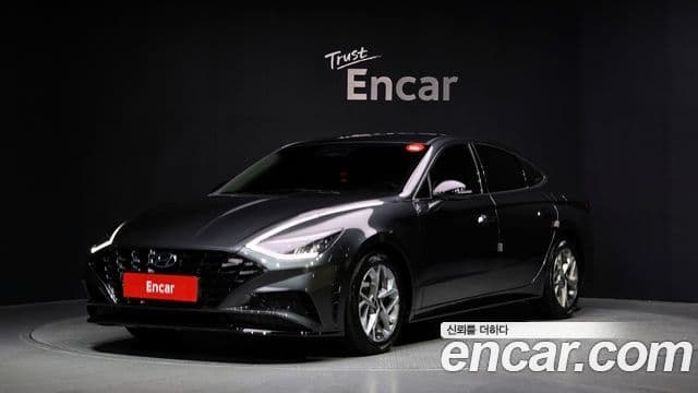 Hyundai Sonata 2021 — Фото 1/20