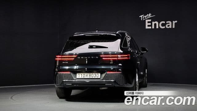 Genesis GV70 2021 — ფოტო 7/30