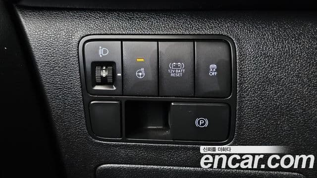 Hyundai Staria 2024 — Şəkil 13/20