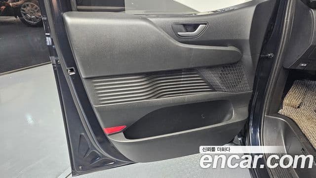 Hyundai Staria 2024 — Photo 20/30