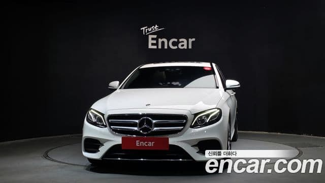 Mercedes-Benz E-Class 2019 — ფოტო 3/20