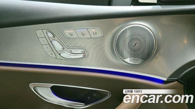 Mercedes-Benz E-Class 2019 — ფოტო 20/20