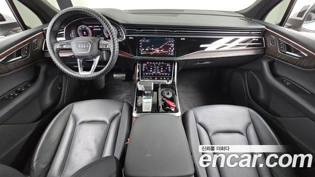 Audi Q7 2021 — Şəkil 7/20