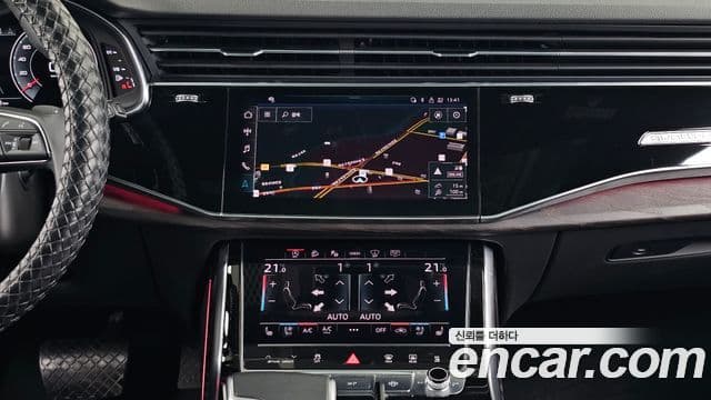Audi Q7 2021 — Şəkil 14/20