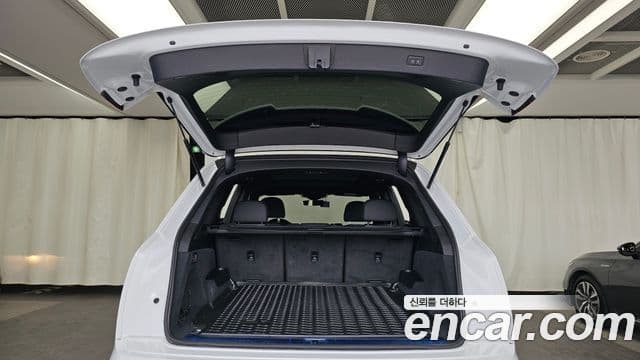 Audi Q7 2021 — Şəkil 20/20