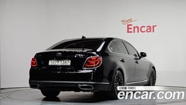 Kia The K9 2018 — ფოტო 2/20